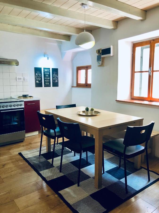 Seayou!***Charming 1-Bedroom Rental Unit In The Old City Center Of Црес Екстер'єр фото