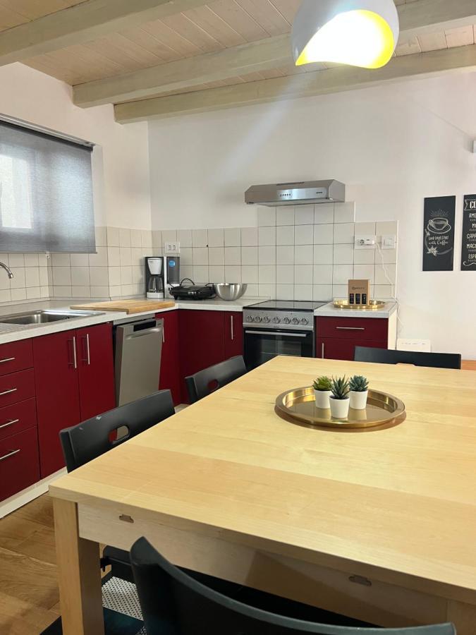 Seayou!***Charming 1-Bedroom Rental Unit In The Old City Center Of Црес Екстер'єр фото